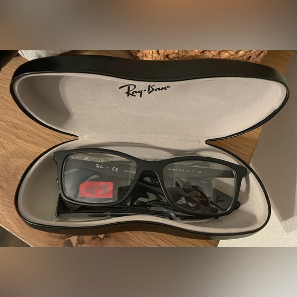 Rayban glasses - Picture 1 of 1